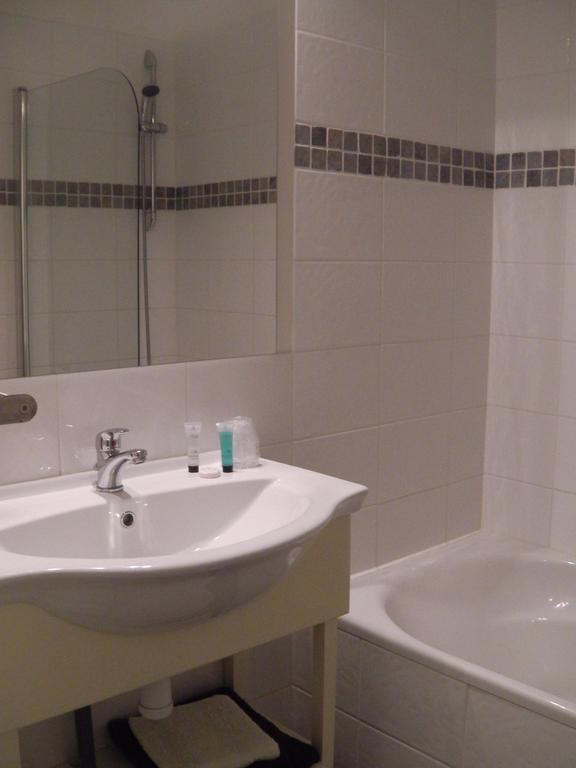 Le Relais De La Haute Vallee Campagne-sur-Aude Room photo